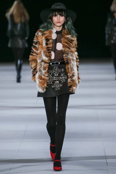 Look 43